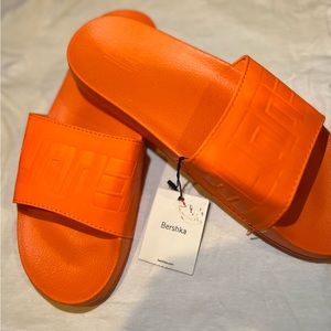 Sandal woman orange color size 7 1/2 /8
